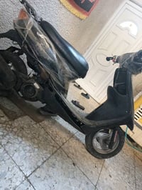 دراجة عصفوريه للبيع يحتاجلها تجفيت وتشتغل مابيها شيء تشتغل سلف بس عوزه...