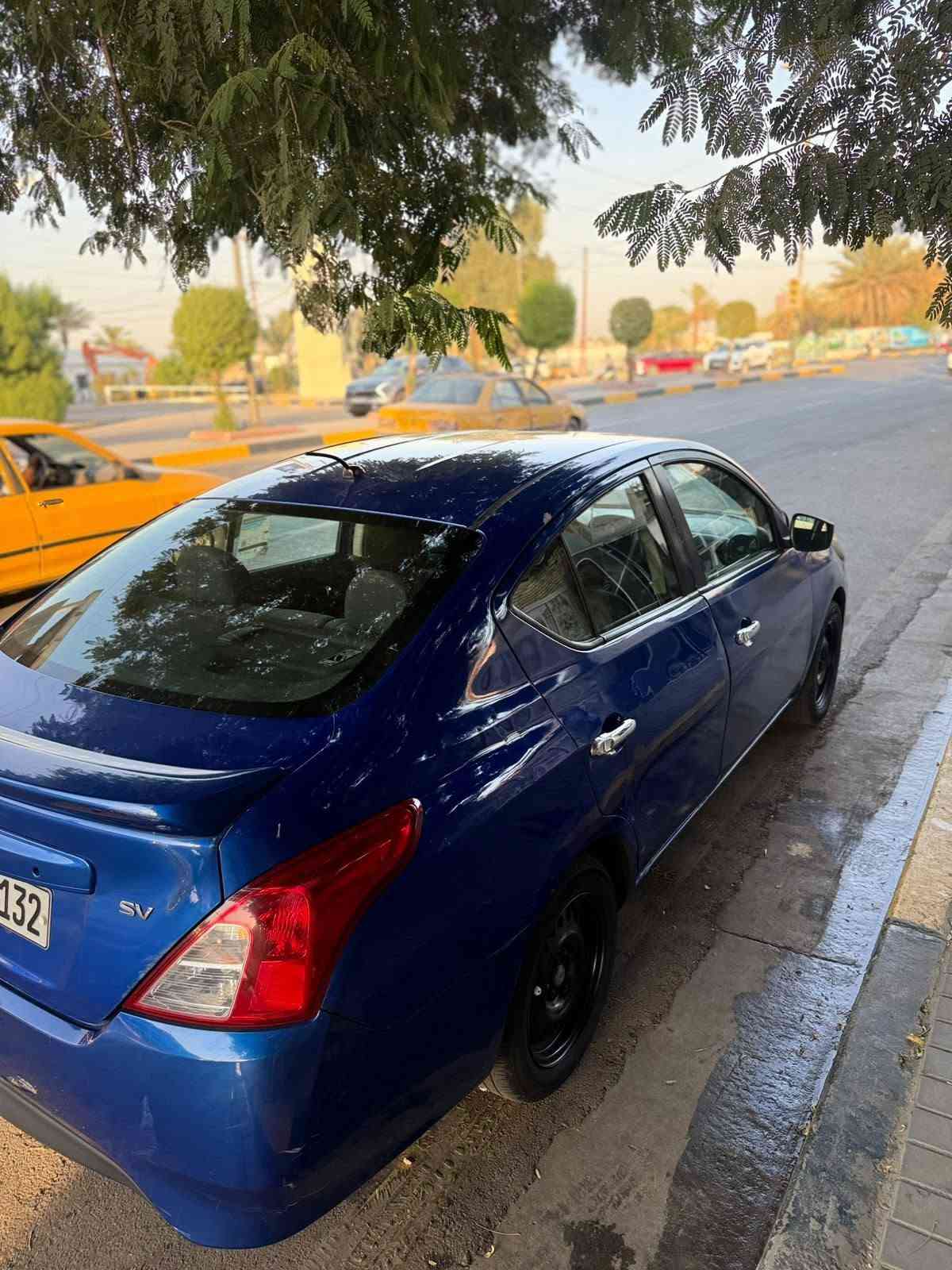 السلام عليكم
سيارة نيسان فيرسا ٢٠١٧ 
السيارة مكينة كير تبريد حدادية جدد 
حادثها مرفوق بلمنشور مع السونار  
المكان الكاظمية 
الرقم ***********
