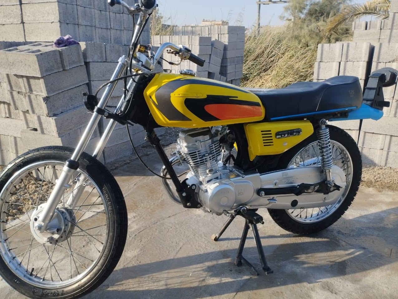 السلام عليكم للبيع دراجة إيراني نامه شلامجه صار الها شهر من معمره ماعوزها شي جديده احله من الصوره المكان قضاءالمدينه اتصل عل الرقم ***********.  السعر 750 (   أدوات   أدوات)
