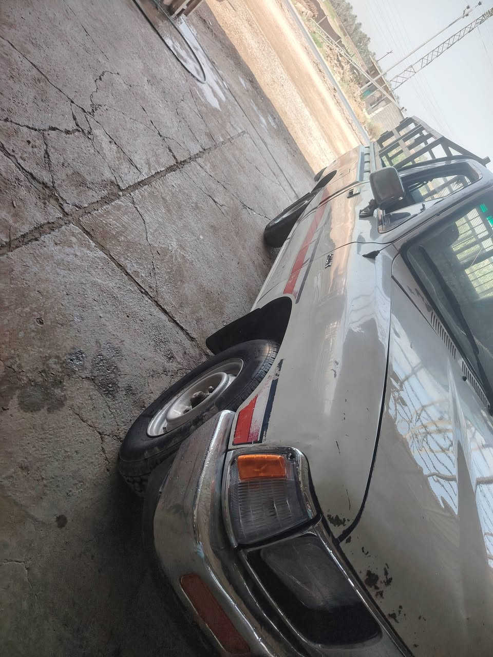 سلام عليكم بيكم ٩٠ بلاديه رقم صلاح الدين دولي سياره مال جناي سياره كفاله من كير وشاصي ومحرك مكان السياره صلاح الدين بلد يم السيد محمد السعر ٥٥
***********
