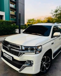 لاندكروز GXR • ٢٠٢١ • محرك ٨ سلندر