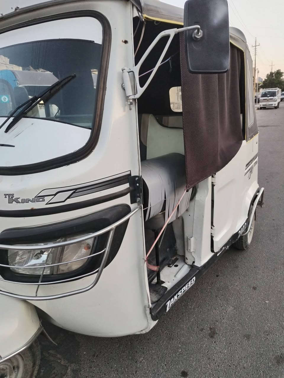 موديل ٢٠٢٢ • جديد • ابيض