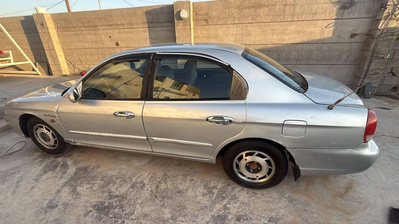 ***********
سوناتا وفود موديل 2000 محرك  اربعة سلندر سياره نضيفة خير من الله رقم بغداد الجديد الانكليزي سنوية لحد 2029 ومكانها بغداد  وسعرها مناسب
