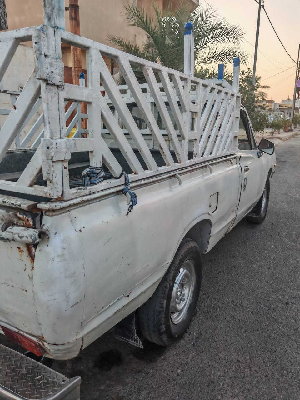 داتسن ٧٩ نينوى جاهزه داخله هزه ماناقصها شي تريد وكالة تريد تحويل مراوس حسب القناعه ***********
