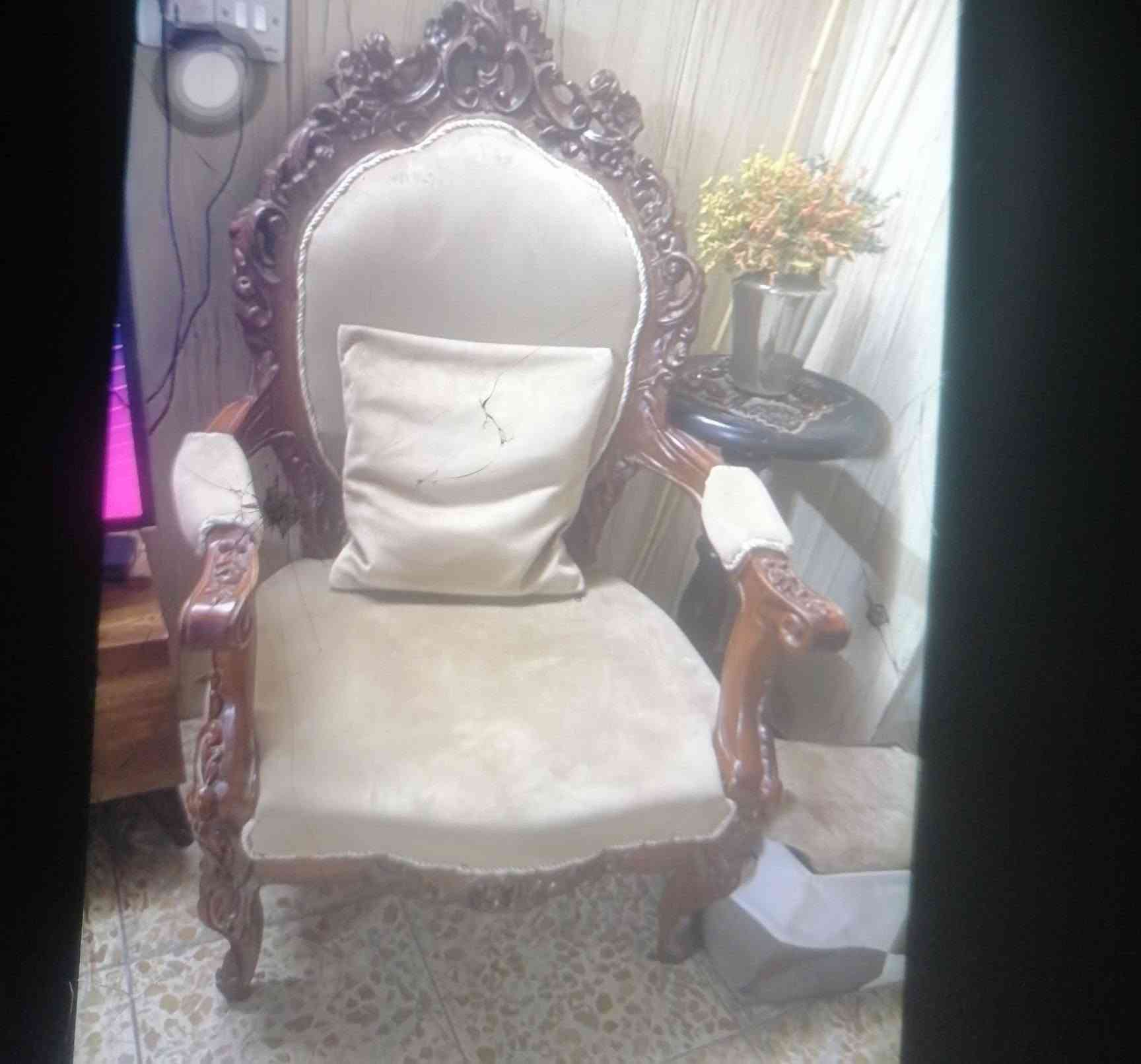 كنب • نضيف • الزعفرانيه