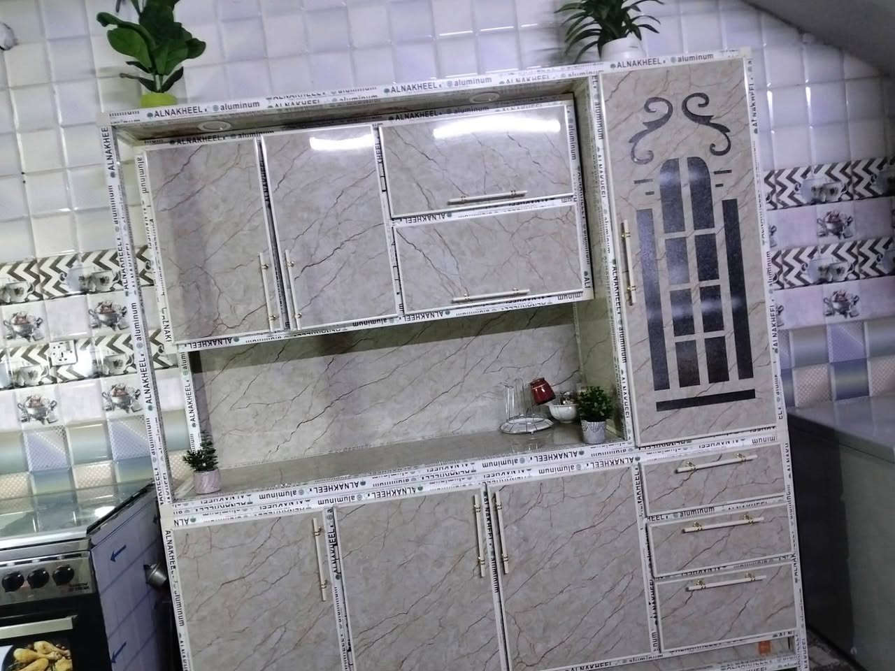 السلام عليكم غراض بيت للبيع  الله شاهد صار ٦ اشهر من ماخذهن  جديدات  الكاونتر ب٤٠٠الثلاجه والمجمده ع٣٥٠ الطباخ ب٣٠٠ الاستفسار الاتصال او مراسله الواتساب ‏‪***********‬‏

