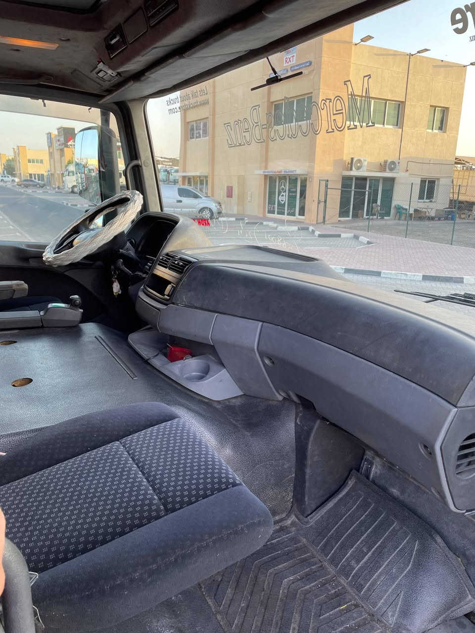 حجم 36-4m
موديل 2013
162,000 كم
7,600 ساعة العمل

تواصل واتس ***********
