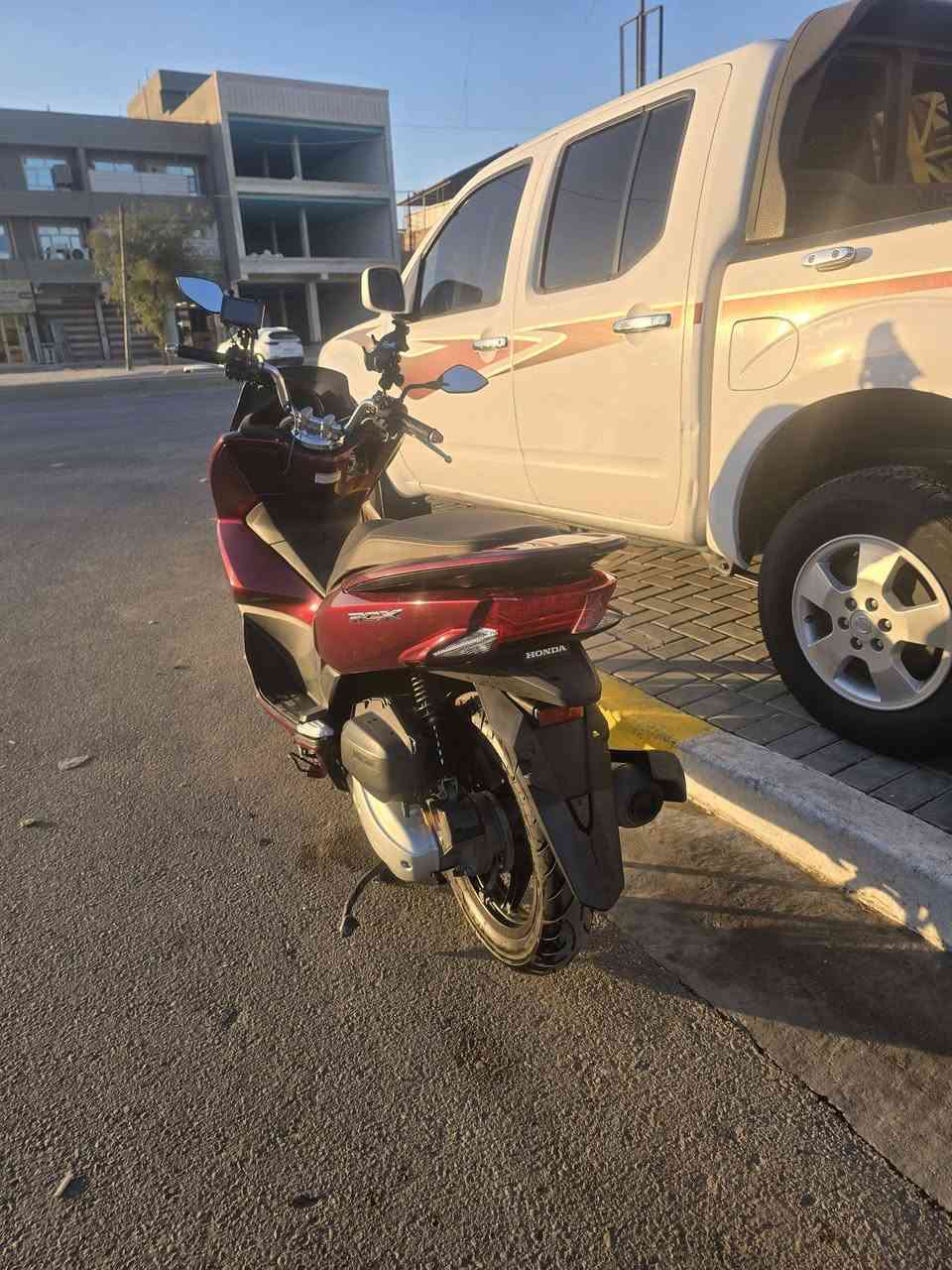 السلام عليكم pcx جيل ثاني ياباني ماشيه ٢٣ دراجه مال رمبه مصار فتره من منزله من المعرض عدته كامله كتلوكاته دراجه ممتعوبه دهن امزويل مكفوله كفاله عامه لدراجه عنواني بغداد البياع رقمي ***********
