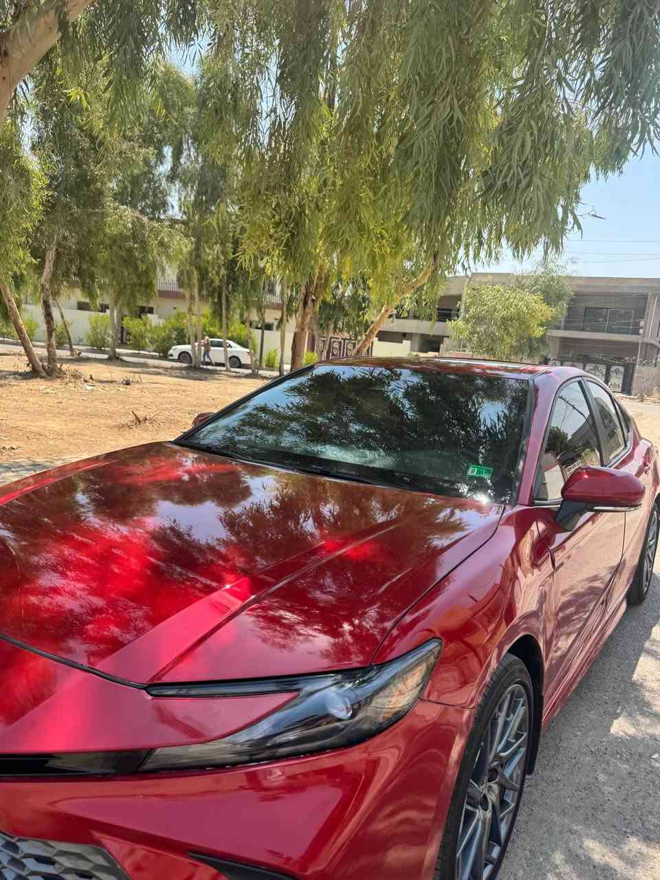 TOYOTA CAMRY 2025 SE HEV
ضررها فقط بونت + تعديل بارد بالجاملغ  ارباك فقط استيرن طاك 
موصفات SE  فول اوفشين  سقف سلات  
مقاعد جلد لونين  + شاشة كبير 
لون احمر مميز 
محرك ٤ سلندر  + هايبرد  
ماشي 20 الف 
يترقم شمالي شرط ترقيم 
سعر 220 $
*********** 
*********** كركوك, العراق
