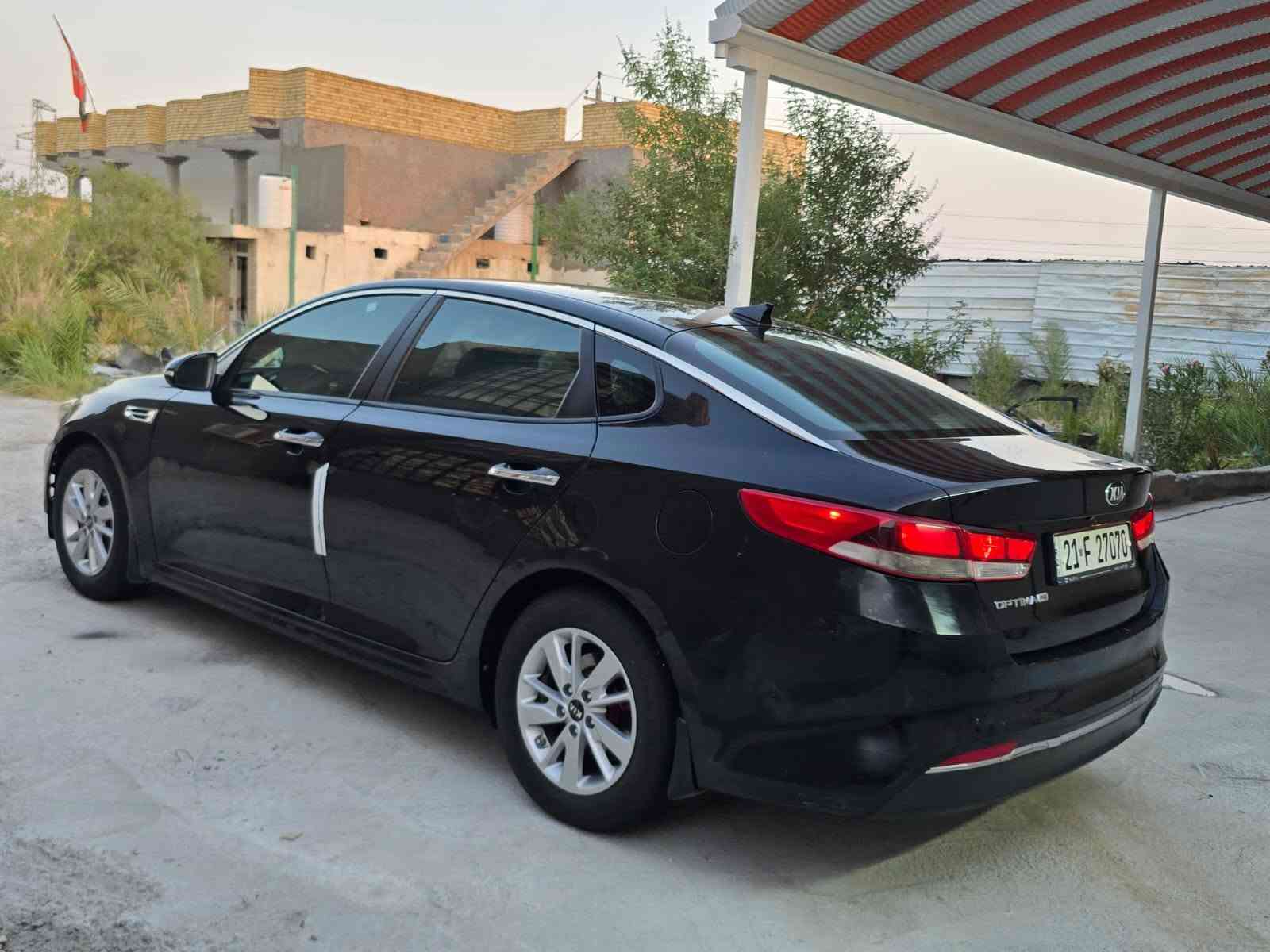 السلام عليكم كيا اوبتما ٢٠١٦ ماشيه ١٨٠ حقيقي وارد أمريكي حادث دعاميه فقط السيارة برغي نقص مبيها تخم تاير حداديه كير مكينه شرط  تحويل مباشر مكان السيارة بغداد *********** السعر ١٢٥ بيها مجال
