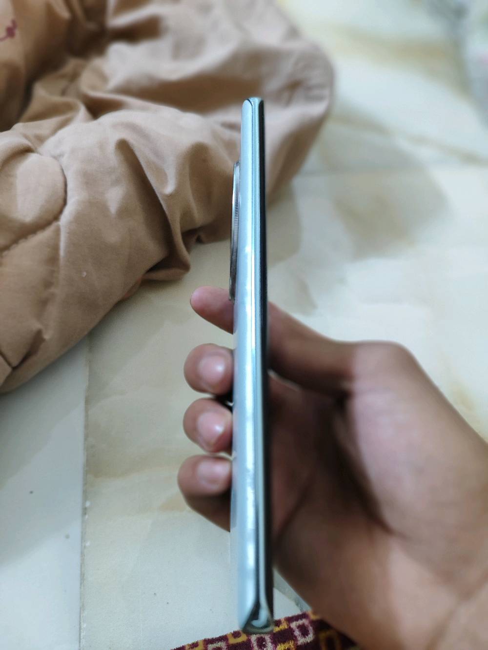 جهاز هونر x9c نظافه الجهاز 100/100كامل مواصف السعر 275الف أو بي مجال باللون البحري
بغداد 