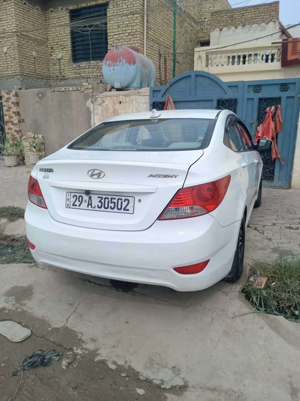 اكسنت • للبيع • تواصل خاص