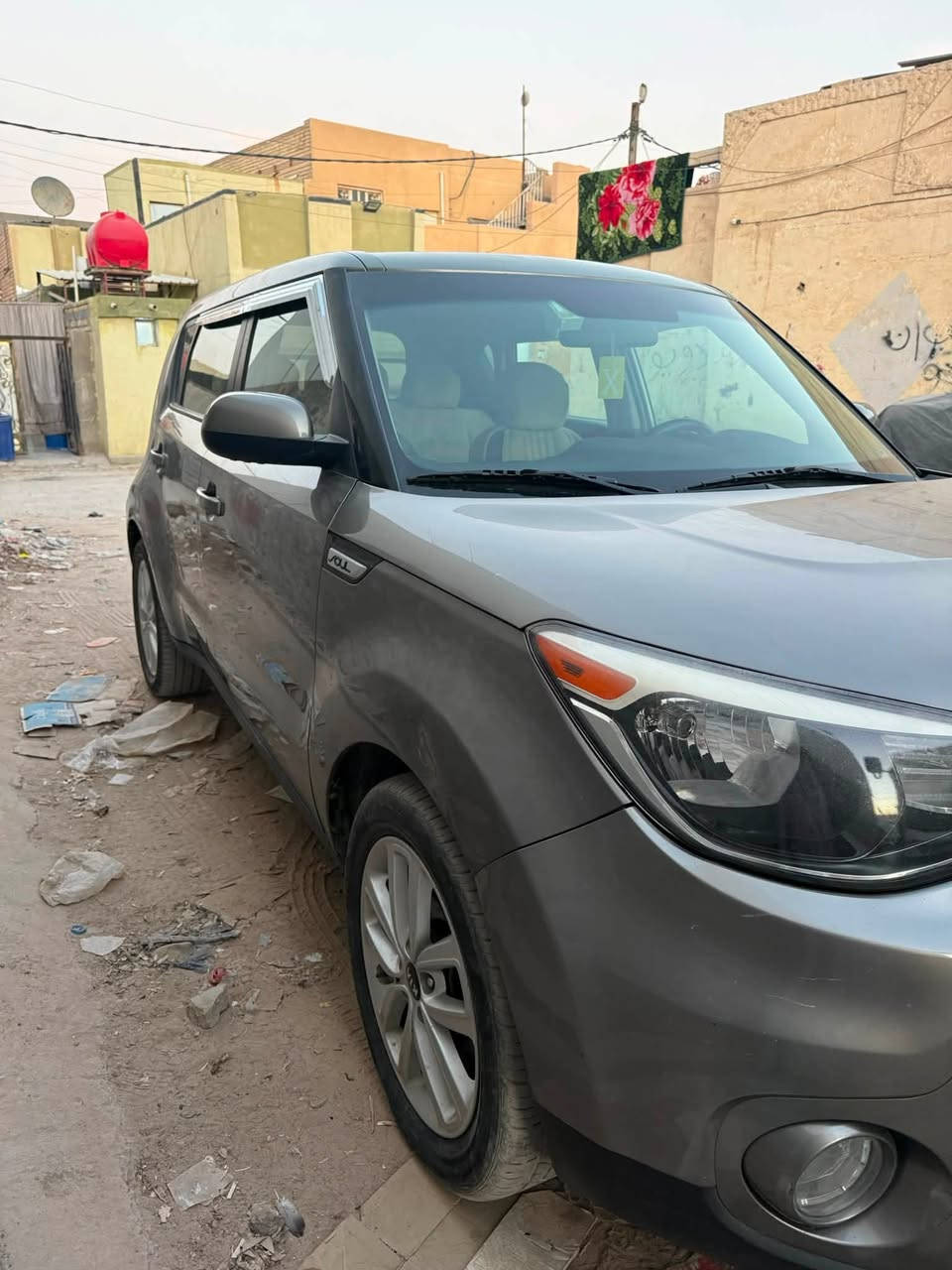 صول 17 وارد أمريكي
حادث قبق جنطه فقط
الاستفسار ***********
