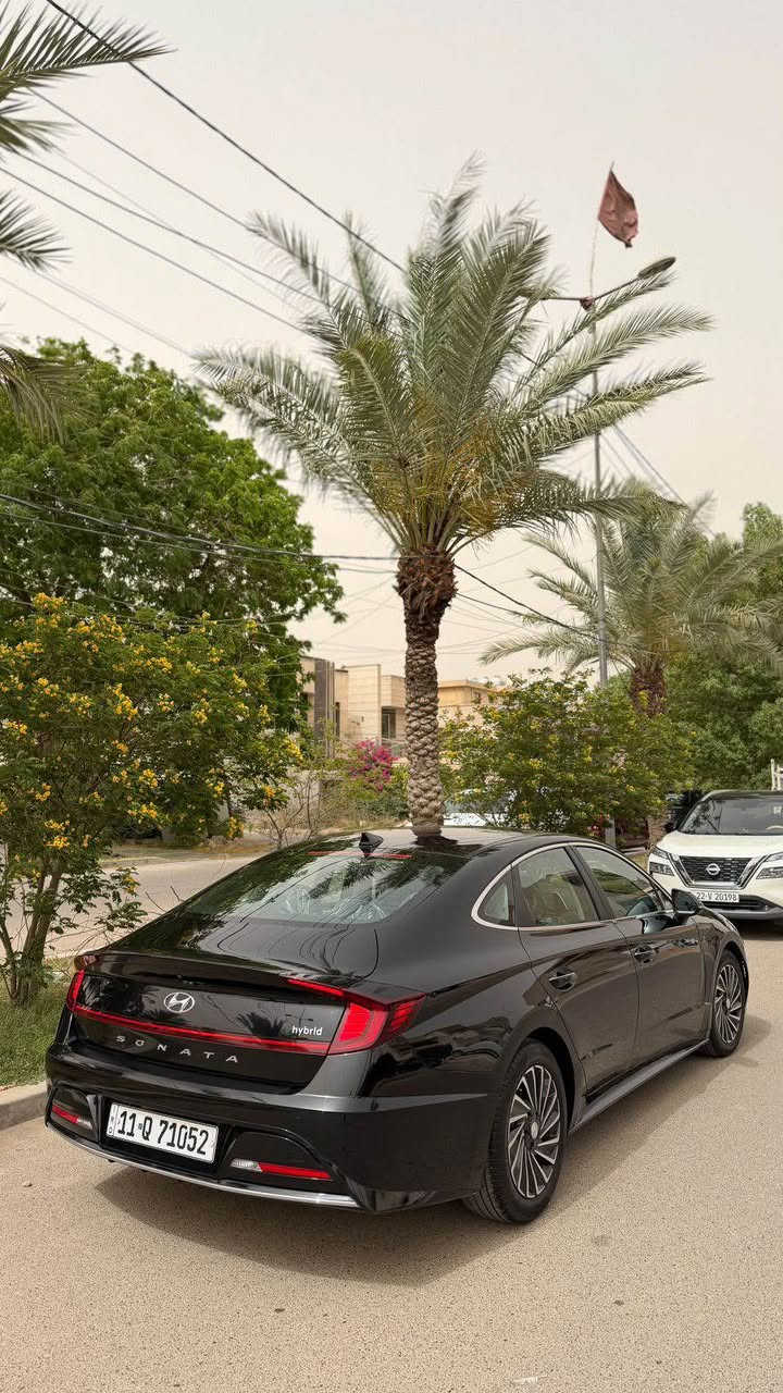 سونتا 2023  هايبرد وارد امريكي لون اسود حادث بسيط بنيد مبدل الباقي مكفول مكان المنصور   للبيع او مراوس 
*********** بغداد, العراق
