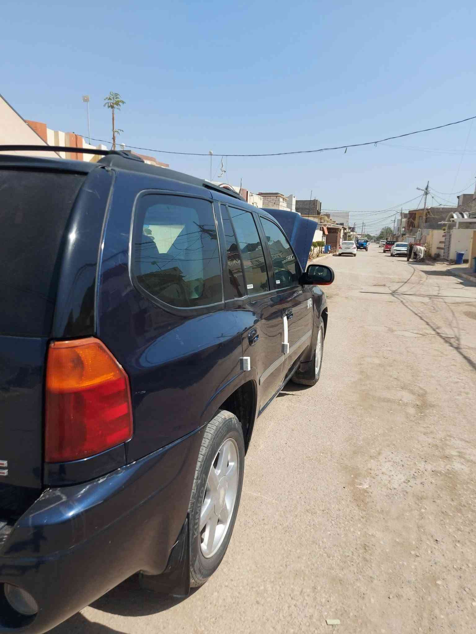 جمسي انفوي 2007
فول مواصفات SLT
السياره مصبوغه عام 
المحرك بي بخار
التبريد نقص بطل تبريد  

🚘 GMC Envoy 2007 SLT
🔹 محرك Vortec 4.2L
🔹 قير أوتوماتيك
🔹 دبل
🔹 داخلية جلد
🔹 كشنات كهربائية
🔹 تدفئة كشنات 🔥
🔹 فتحة سقف كهربائية 🌤️
🔹 مثبت سرعة (Cruise Control)
🔹 تحكم كهربائي بالمرايات
🔹 زجاج كهربائي
🔹 تحكم كهربائي بالقفل المركزي
🔹 تحكم بالمقود
🔹 تكييف وتدفئة
🔹 نظام صوتي
🔹 ABS
🔹 وسائد هوائية
🔹 ويل  ألمنيوم
🚩 
📌 السيارة موديل 2007
📌 السيارة جاهزة للاستخدام
💰 السعر: ____٦٩$__
📍 المكان: __الصويرة ____
📞 للاستفسار: _____***********_
