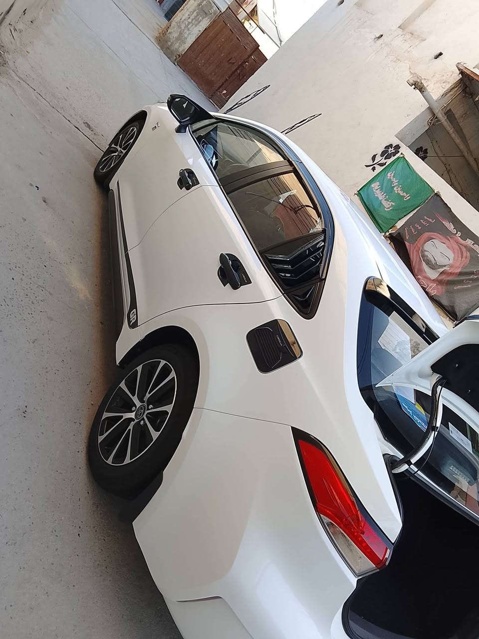 سلام عليكم عيوني سياره كورله جديد موديل 25 فوال موصفات للخير كير مكينه تبريد بل كرتوان عله وضع الشركه تفاصيل بل سونار باقي كفاله عامه من كلشي مكان بابل سياحي شراي يتصل وإني خادم للجميع السعر 160وبيه مجال قليل للشراي ***********  مال جنايه سياره مجنبزه بعد بيه شغلات هواي مال بيت مامشتغله ابد هواي مال جنايه سياره بسمي شرط تحويل رقم بغداد مكلزي بسمي شرط الفحص وال سونار شراي يتصل وإني خادم للجميع
