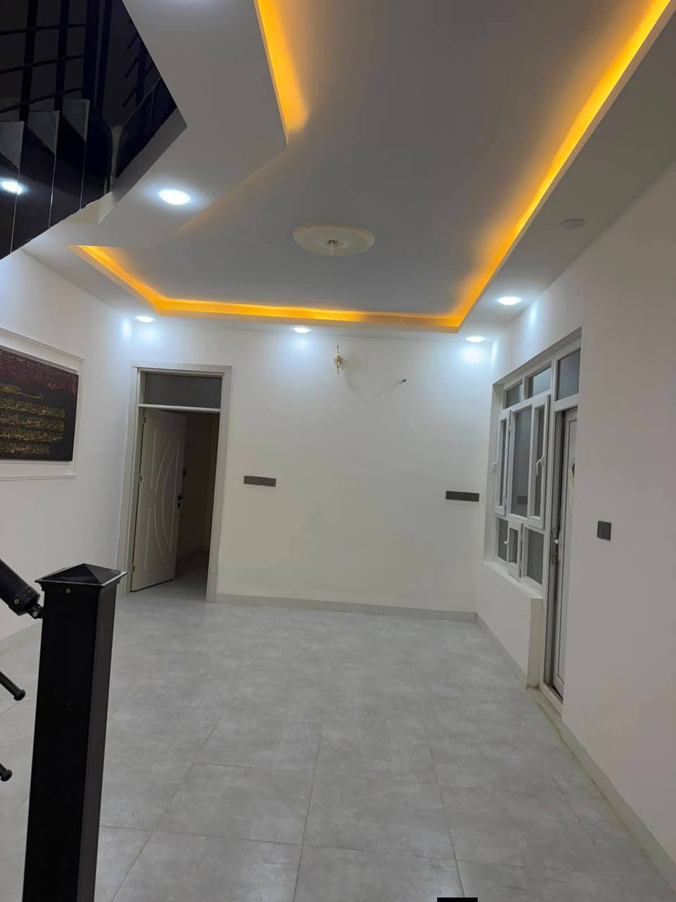 بسم الله 🏡.. دار للبيع . مساحه ١٢٠ متر📄  سند 25 ملك 📃صرف.  /قاطين.. يحتوي ع استقبال ومطبخ وصاله وغرفة نوم وصحيات داخليه و خارجيه //القاط الثاني غرفتين وصاله🏠 وصحيات . بعده جديد العنوان🏠 دور الزراعه الثانيه مجاور مكتب الريان . السعر 117 وبي مجال .. للاستفسار الاتصال 📞***********📞
