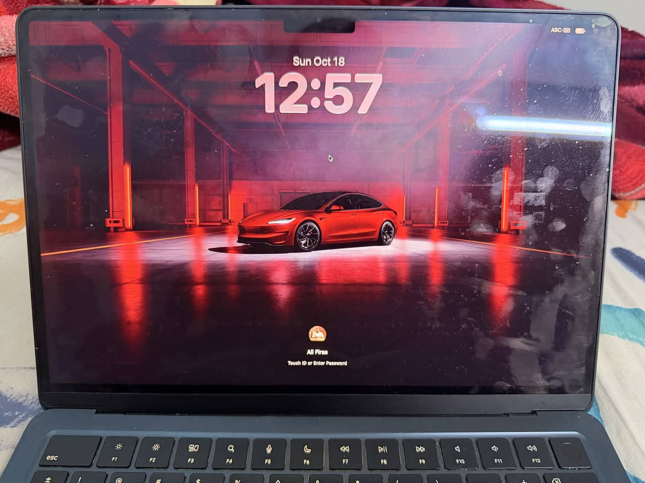 MacBook Air M2 • ٨GB رام ٢٥٦ SSD • بطارية ٨٩%