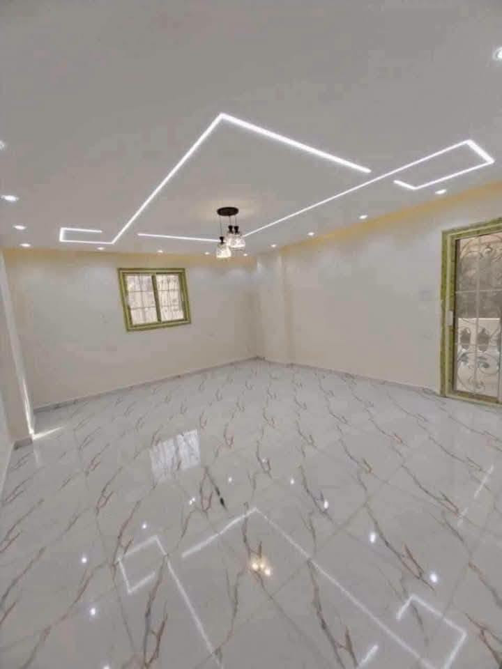 السلام عليكم      أدمن لا تقصرخويه
صباغ اشتغل داخل      
وخارج أنواع الصبغ 
والتصليح بسعار مناسبة 
شغل كلش حلو ومرتب 
***********
الرقم الاستفسار خاص:🌺 
الصباغ أحمد الساعدي 
السكن العبيدي    (  واتساب مفتوح
