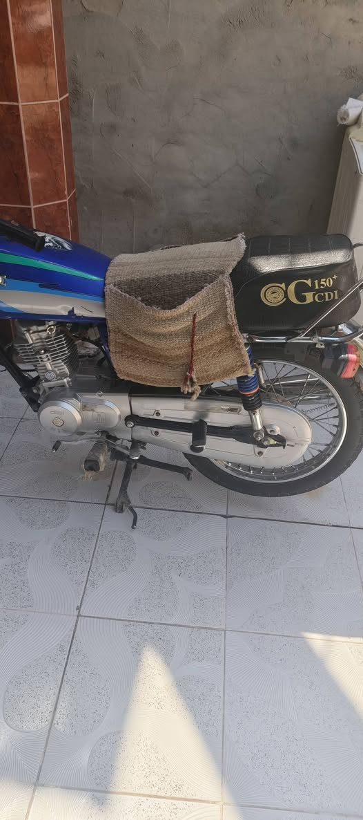 سلامعليكم  نعمه للبيع موديل 26 عنوان ديالى الخالص سعر 600 وبيها مجال رقم الهاتف***********
