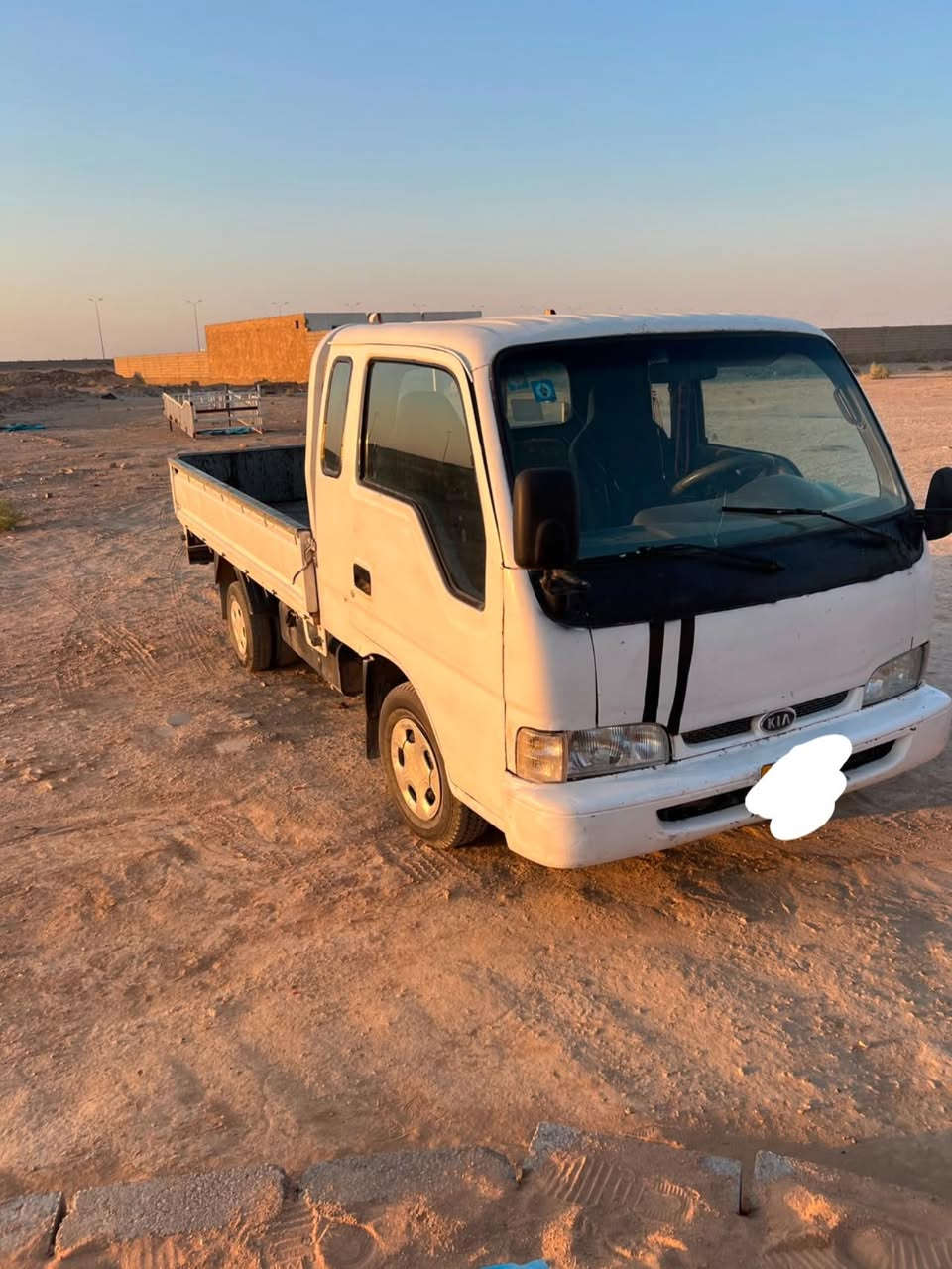 سلام عليكم كياء للبيع كفاله عامه لا كص ولا دك محرك كير اكسن تخم تاير كفاله   1999رغم إلانبار مكان الرمادي  السعر 55وبيه مجال ***********
