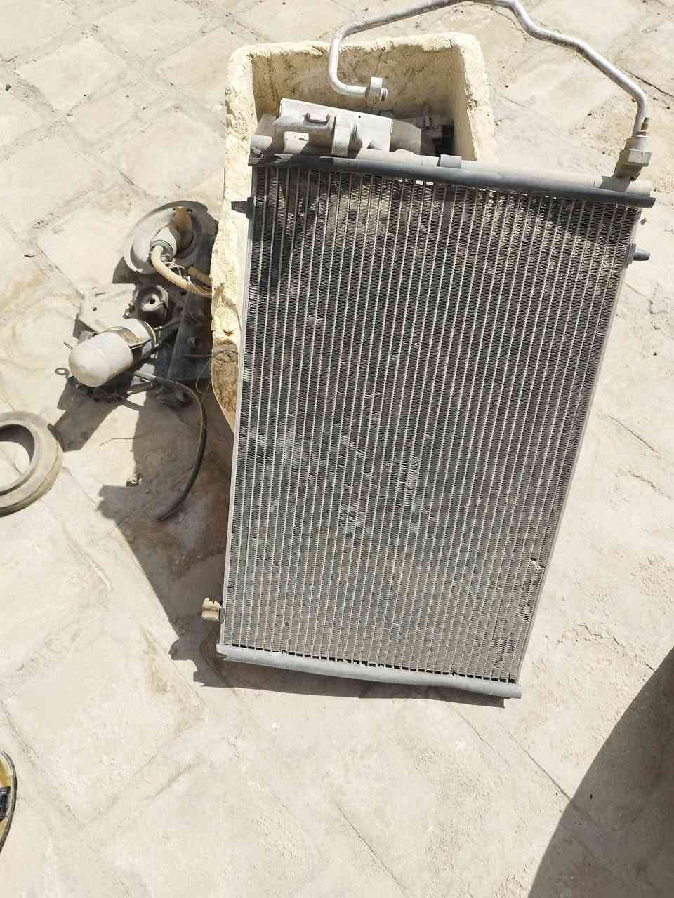 عرض يهز الكاع
غراض بيجو ٢٠٦ 
بسعر قفل ٢٥٠ الف 
كربلاء الحر
***********

