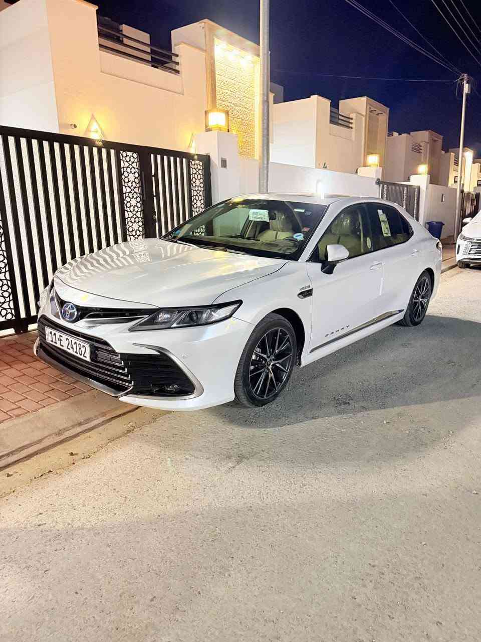 كامري عبدالطيف جميل موديل ٢٠٢٤  فول واحد على واحد ماشيه ٧٦ السياره كفاله عامه تخم تايرجديد العنوان صلاح الدين تكريت السعر ٢٣٥ ورقه***********
