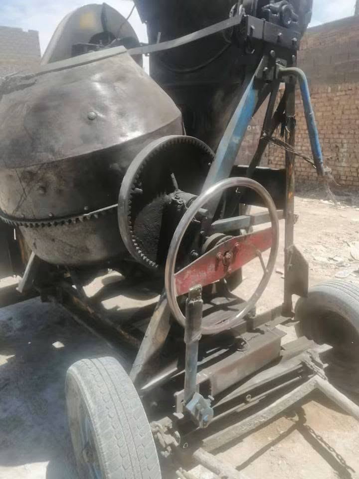 سلام عليكم خباطه للبيع جاهزه للعمل مكفوله ممكاني ناصريه شراي يتصل ***********
