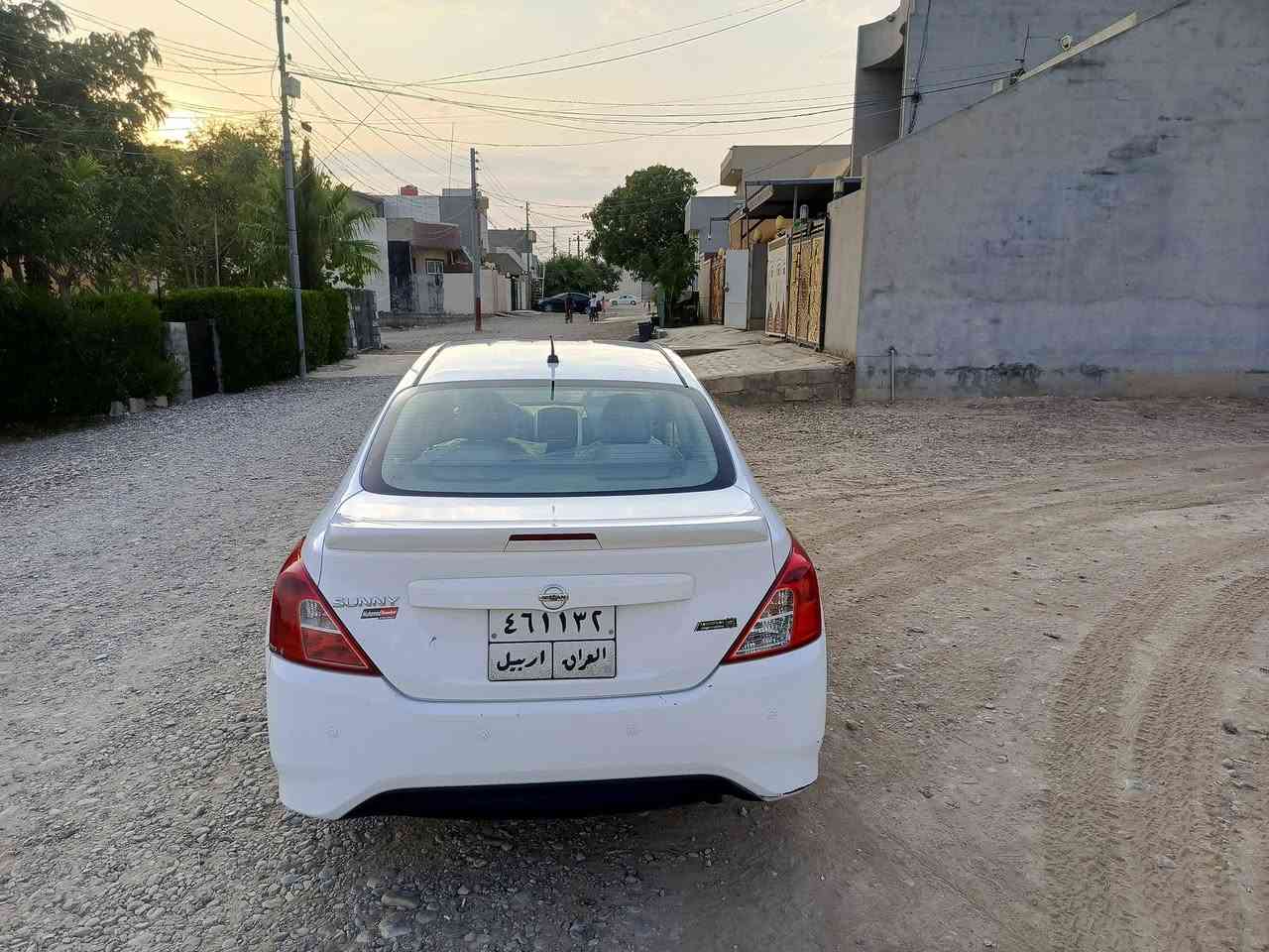 ئەم لاکشیمیبایە بۆفرۆشتن
 هندیە...مۆدێل 2018...بۆیاخ ولێدراوی نیە
سەنەوێی بەسەرچووە...گێڕومەکینەو تەبریدو کارەبایی هەمووی بێ عەیبە... بەشەرتی تەحویل و وەکالەو غەرامە
سعری/  90 گەڵاو کەمێک مەعامەلە
ژ.م /  ***********
شوێن/  کفری
