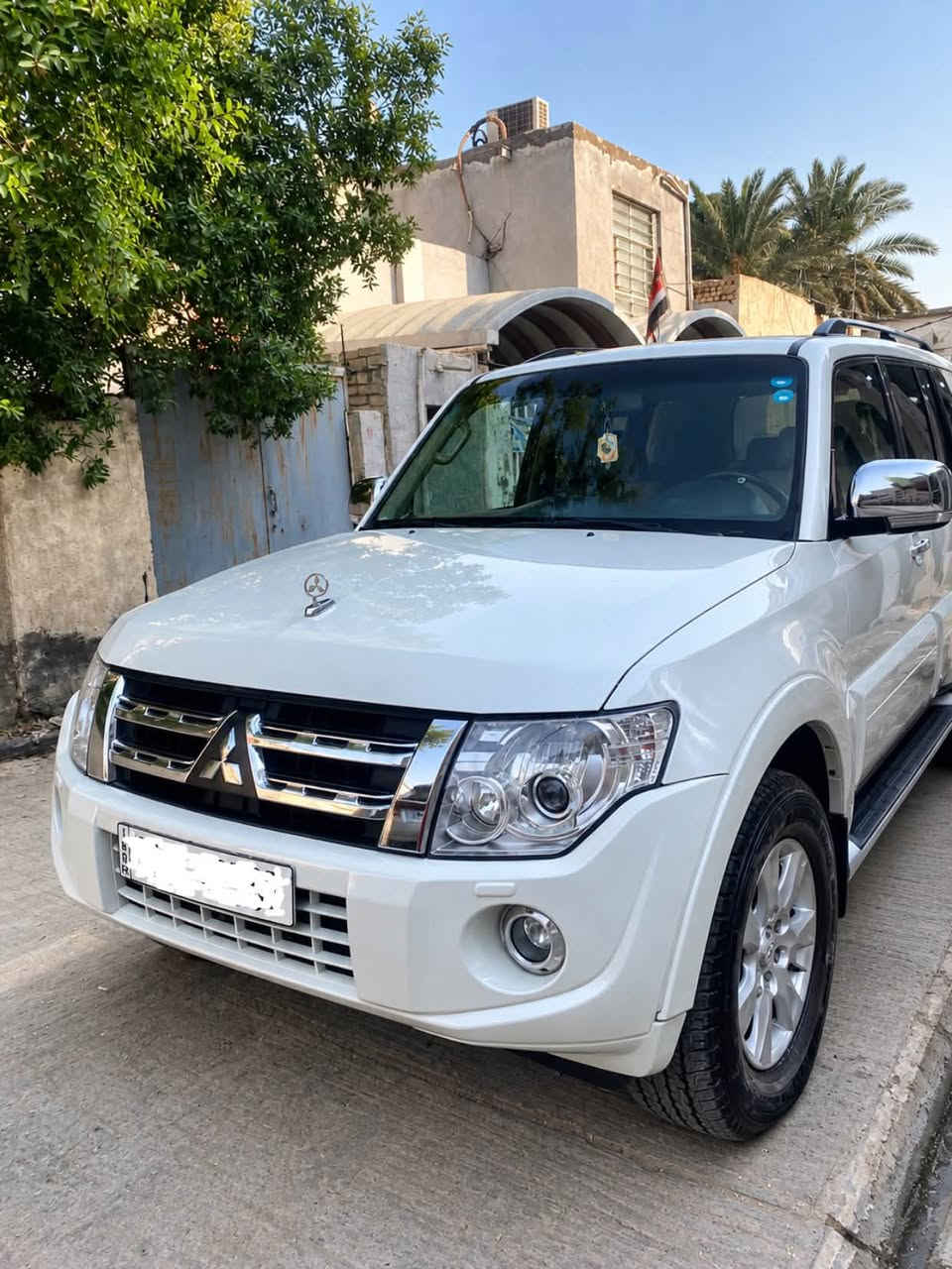 باجيرو 2014 مكفولة فول مواصفات حبتور
وترهم مراوس

محرك 3.500 ماشية الف مواصفات

فتحة

كاميرا 

حساسات 

كشنات جلد

كشنات كهرباء

دمام

ثلاجة

شاشة

تحكم ٣ جهات

مري شفط و كروم و اشارة

تعتيم ذاتي بالمرايا الوسطية

تبريد مركزي ثلاث قطع منفصل

كروس سرعة

ستيرن صاج بلاد

دسكات جدد

و بعد بيها هواي مواصفات جناية الباجيرو يعرفون شنو

رقم أربيل انكليزي سنويه ٢٠٢٩

كير و محرك مكفول السيارة عليها ادامة كاملة ارغب محرك بالباجيرو يسحك بانزين عادي سيارة بدون صبغ بدون تبديل بدون ضربة كلشي على البلاد و سونار مرفق ما تتقارن ويه المصبوغة السعر 160ورقة و بيها مجال للشراية تجي تكلب و تشوف و بيك خير و تدلل .

عنوان بابل الحمزه الغربي للاستفسار

***********
