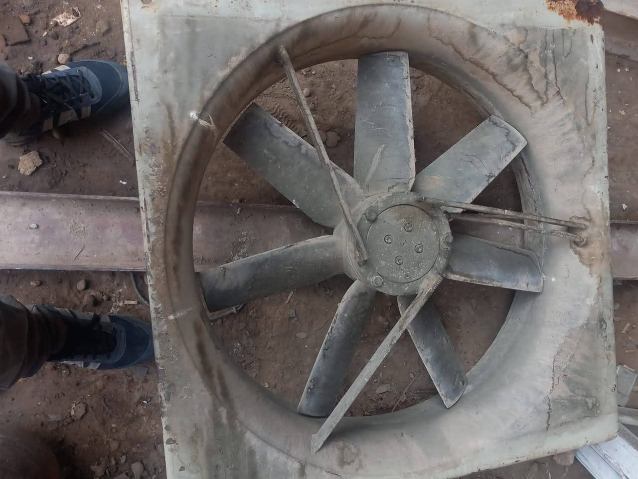 مفرغات شغاله للبيع  قياس ٨٥في ٨٥ اتصال على رقم***********

