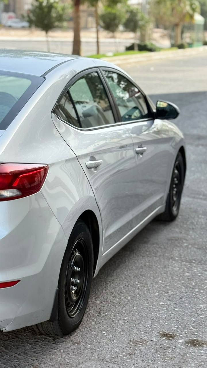 النترا 2018 فقط بنيد تبديل بدون دواخل باقي كفاله
ماشيه 66الف 
مكاني كربلاء. 
لسعر 115$ ورقه 
تريد تحويل وكاله حاضر ***********
