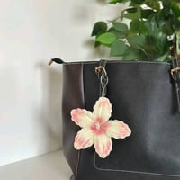 ميداليات ورد • يدوي • ألوان مختلفة