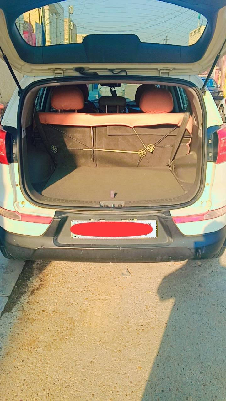 سبورتج خليجي ٢٠١١ بيه ضربه بالجاملغ خفيفيه بس انشك الجاملغ وبدلته والبنيد رشيته وي الجاملغ يعني قطعتين رقم بغداد بأسمي كير مكينه  ٢٠٠٠ دوش وتبريد مكفولات السياره مال بيت وماناقصه شي ماشيه ١٣١ الف كيلو السعر ب ١٣٢ وبيه مجال 
او مراوس بالانترا او فورتي موديل ١٩ وفوك خصوصي مكاني بغداد الشعله
*********** بغداد, العراق
