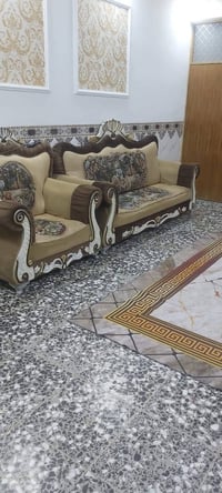 قنفات • ميز