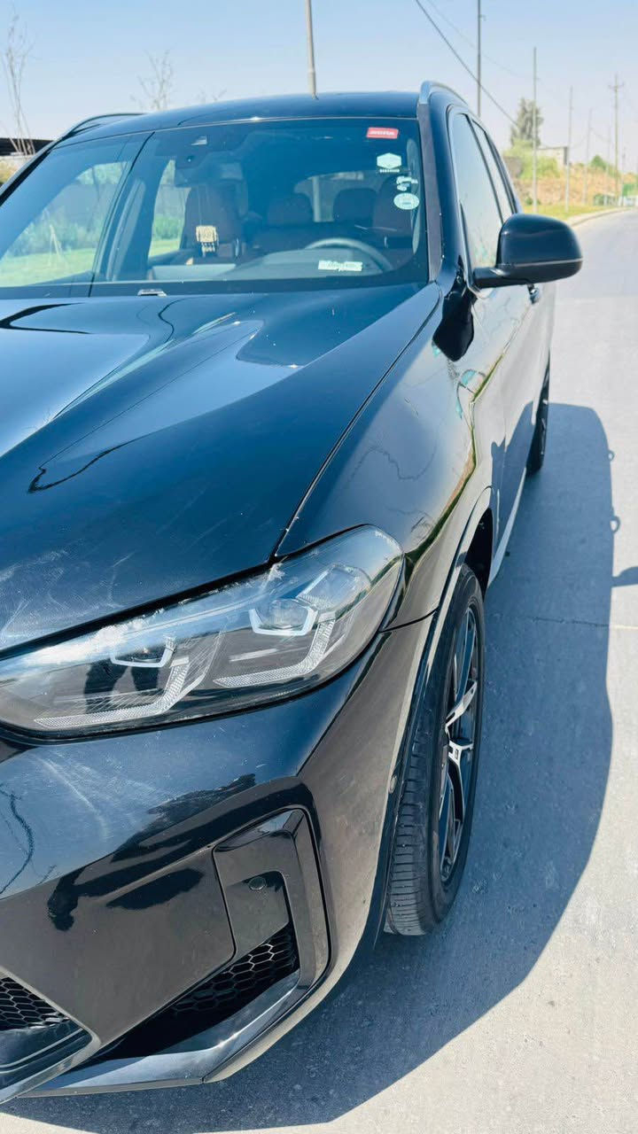 BMW 3X X Drive
موديل 2022 
ماشيه 88 كيلو
ضررها جاملغ وبونيد ايرباك تكمه فقط طاك باقي سليم 
مواصفاتها معروفه فول ماعده الداداشو 
سياره نظيفه ماناقصها برغي 
مكانها اربيل 
السعر 249 ورقه وبيها مجال 
*********** أربيل, العراق
