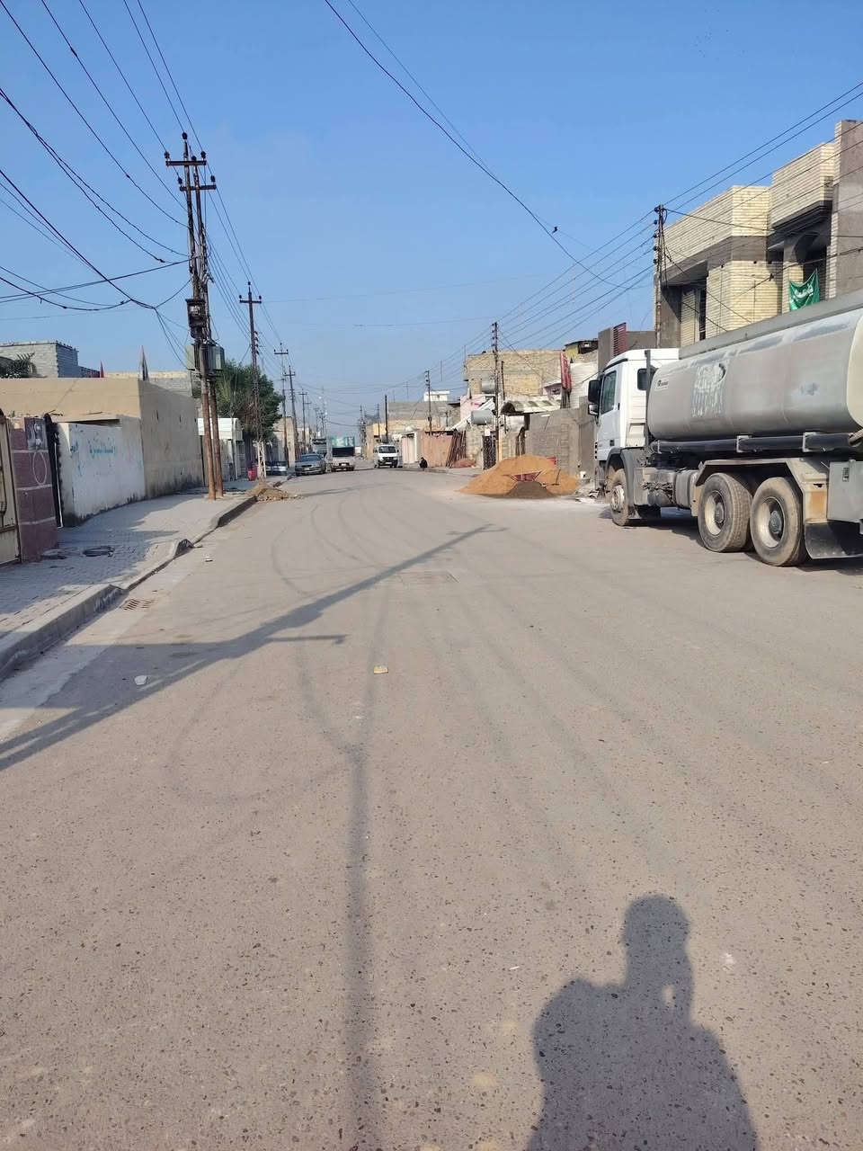 السلام عليكم
بيت مساحه 250 مترطابقين
عدد غرف 4
عدد صاله  2
حمامات  2
صحيات  2
استقبال 1
محل كبير مع البيت 
شارع بيت ابو داخل خدمات كامله
الاتصال على الرقم ***********
