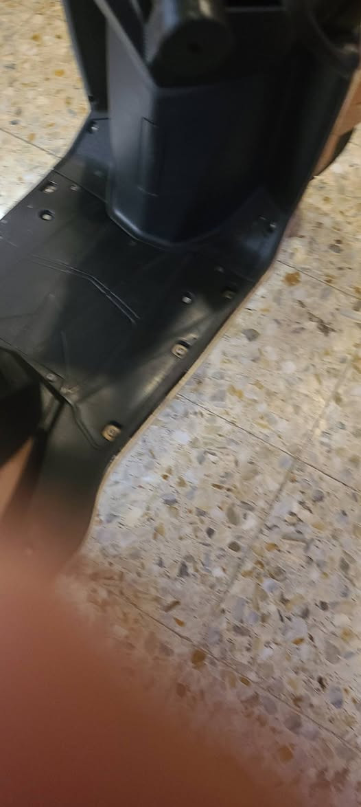 سلام عليكم
دراجه لبيع شحن سكنس 
٥ بطاريات .. ملف نحاس 
كهربيات كله شغاله 
السعر ٤٠٠ وبيها مجال حك الجيه 
العنوان ... البلديات حي التراث 
رقم الهاتف ... ***********
