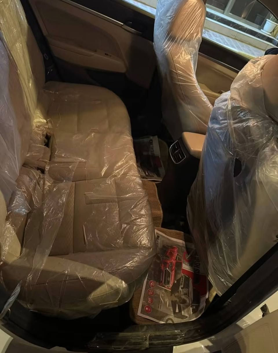 انترا ادوات مديل 20مكفوله من اي شي س50وبيها مجال قليل الاتصال على الرقم ***********
