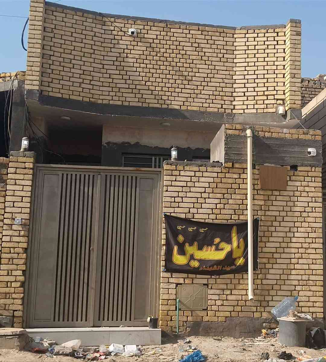 للبيع
بيت مساحه ١٠٠ متر شرك 

طابق ونص بناء ٢٠٢٦

وجه ٥ نزال ٢٠

التضحيه حي ام البنين مقابل سياج الشركه الهنديه 

مطلوب اسكان ٥٠

السعر ١٥٠

***********
