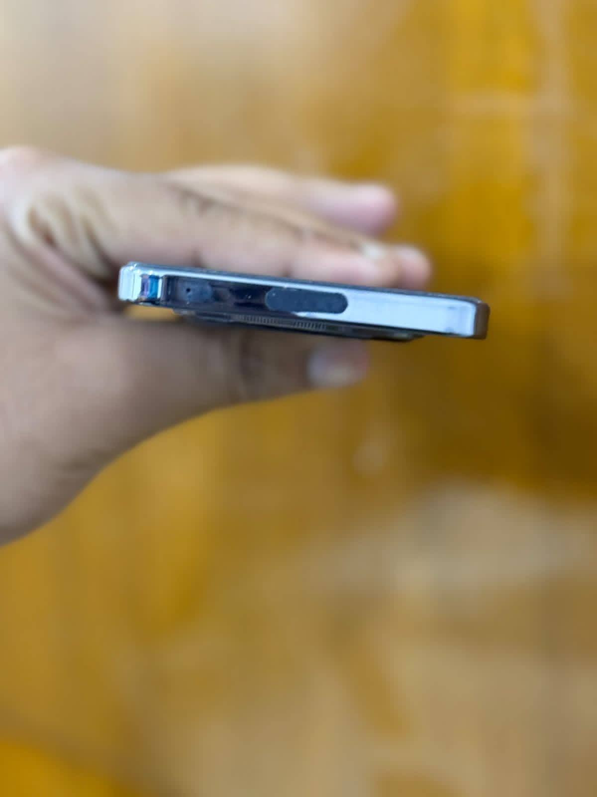 سلام عليكم 
للبيع او مراوس ايفوان فقط 
هونر اكس 9d/5G
اسود  🖤
ذاكره 256
عشوايه 12
بطاريه 8300
ملحقات كامله 
جهاز مكفول من كلشي
للبيع او مراوس 
سعره خاص 
مكاني كوت انوار صدر 
رقم ***********

نص مكتوب في الصور:
- حول الهاتف MagicOS المعالج المركزي Snapdragon 6 Gen 4 اسم الجهاز HONOR X9d ذاكرة الوصول العشوائي ١٢ غيغابايت ١٢+ غيغابايت Honor RAM Turbo شاشة بتقنية حماية البصر من Honor ١٢٠٠ X ٢٦٤٠ بطارية السيليكون والكربون mAh 8300 المساحة الفارغة ٢٢٣,٠٨ غيغابايت الإجمالي ٢٥٦ غيغابايت وحدة التخزين الداخلية الموديل MTN-NX1 رقم الإصدار 10.0.0.204(C185E10R103P1) GPU Turbo