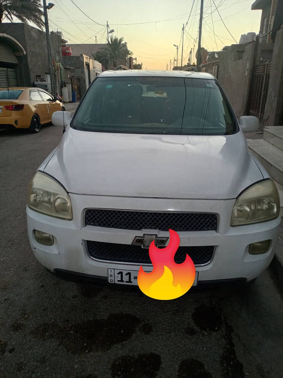 السلام عليكم
 متوفر شوفرليت بلاندر ٢٠٠٨ محرك ٣.٩ لون ابيض السياره باسمي رقم بغداد انكليزي  تبريد  و تدفئه ٣ قطع شغال   حدادية صدر امامي خلفي جديد. مشط ستيرن جديد   زنون أبيض واصفر. مكينه وكير مكفولات  و مراوح جديد   منظومة مي راديتر زيتي    شاشه اندرويد وكاميرا خلفي شغاله   كشنات كهربائي و كهربائيات كلها جاهزه السعر ٧٣ وبيها مجال
للتواصل ***********
