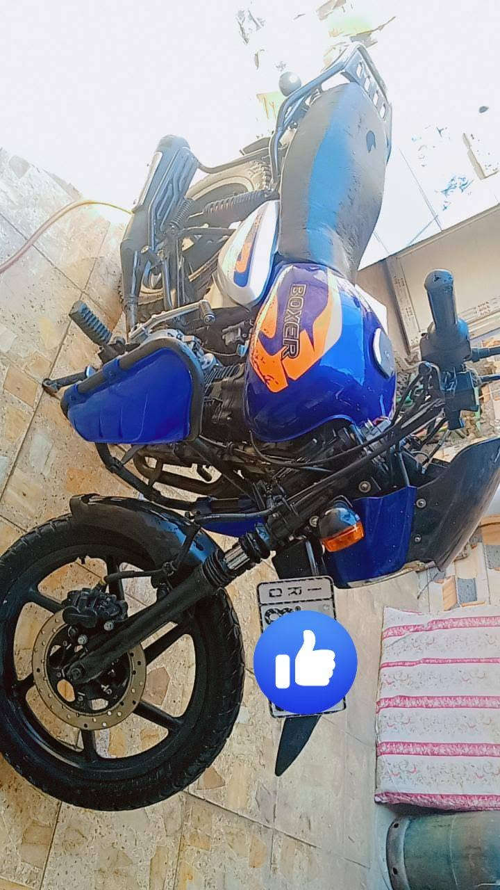 السلام عليكم شباب دراجه للبيع موديل 22 
رقم بغداد الشراي يجي خاص *********** واساب
