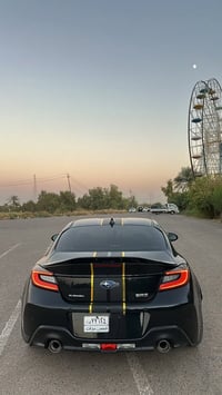 سوبارو نوع BRZ موديل 2023 ضررها جاملغ وبنيد بعدها جديده ما ماشيه تقريب...