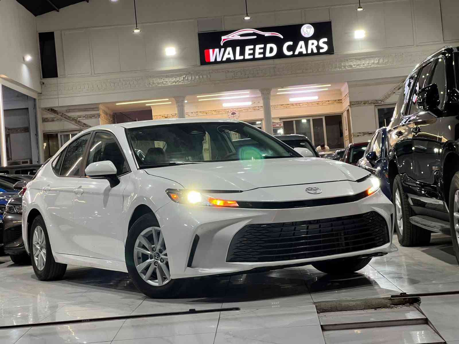 🚘 تويوتا كامري 2025 LE
🔥 موديل 2025
🔹 فئة LE
🔹 محرك 2.5 لتر – 4 سلندر
🔹 قوة 201 حصان
🔹 قير أوتوماتيك 8 سرعات
🔹 دفع أمامي FWD
🔹 جنوط ألمنيوم 17 إنج
🔹 ليدات أمامية وخلفية + DRL
🔹 ضباب LED
🔹 مرايات كهرباء وقابلة للطي
🔹 تشغيل بصمة / زر تشغيل
🔹 دخول ذكي
🔹 مكيف أوتوماتيك دبل
🔹 مقاعد قماش
🔹 كرسي سائق كهربائي
🔹 شاشة 8 إنج
🔹 Apple CarPlay لاسلكي
🔹 بلوتوث + USB
🔹 6 سماعات
🔹 كاميرا خلفية
🔹 حساسات أمامية وخلفية
🔹 شاحن لاسلكي
🔹 مثبت سرعة
🔹 تحكم بالمقود
🔹 7 إنج شاشة معلومات
🔹 ستائر/وسائد هوائية وأنظمة أمان متكاملة
🔹 ABS + VSC + TPMS
🔹 نظام Toyota Safety Sense

🟢 السيارة بدون دواخل
🎨 البونيد فقط صبغ
✅ باقي السيارة حسب الفحص

💰 السعر: 194 بيه مجال 

📍 للجادين فقط، الفحص على المشتري.
اتصال: ***********
واتساب: ***********
ملاحظه يوجد جميع انواع السيارات حسب الطلب
