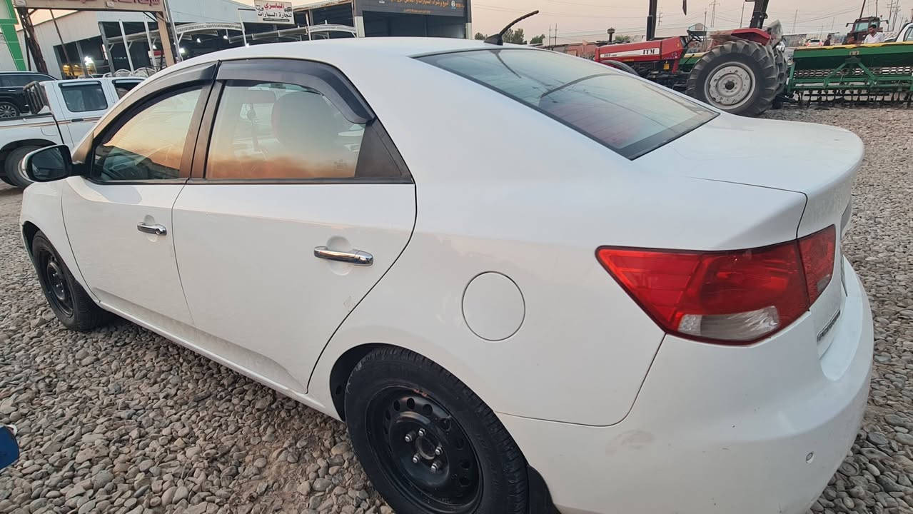 البيع سيراتو موديل 13 رقم سليمانيه  سنويه نافذه محرك لا تبخير ولا تنقيص بيه صبق باب سايق سياره جاهزه مكاني واسط الزبيديه ***********
