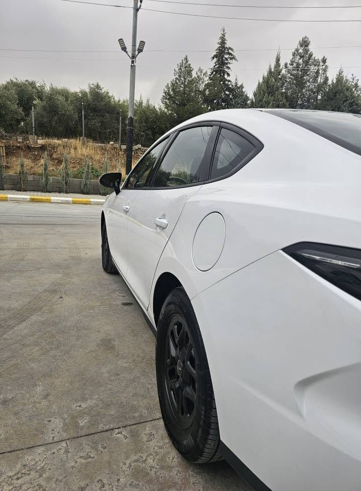 بى واى دى سێڵ 05 مۆدێل 2025
كارەبايى و بەنزين و هايبرێد
سەیارەکە لە سلێمانییە.
تەنها 27 هەزار رۆيشتووە
بێ بۆياغ , بێ تعديل , بێ تەزرە
هەموو گيانى بەشەرت
بەسمە و شاشە
كامێرا ,ويل عادی
تانكى گەورە
2100 كم دەروات
تحديد سرعە , ليد ڤۆليوم
سعر : 140$ و معامەلە
ژمارەى خاوەنى:
***********
