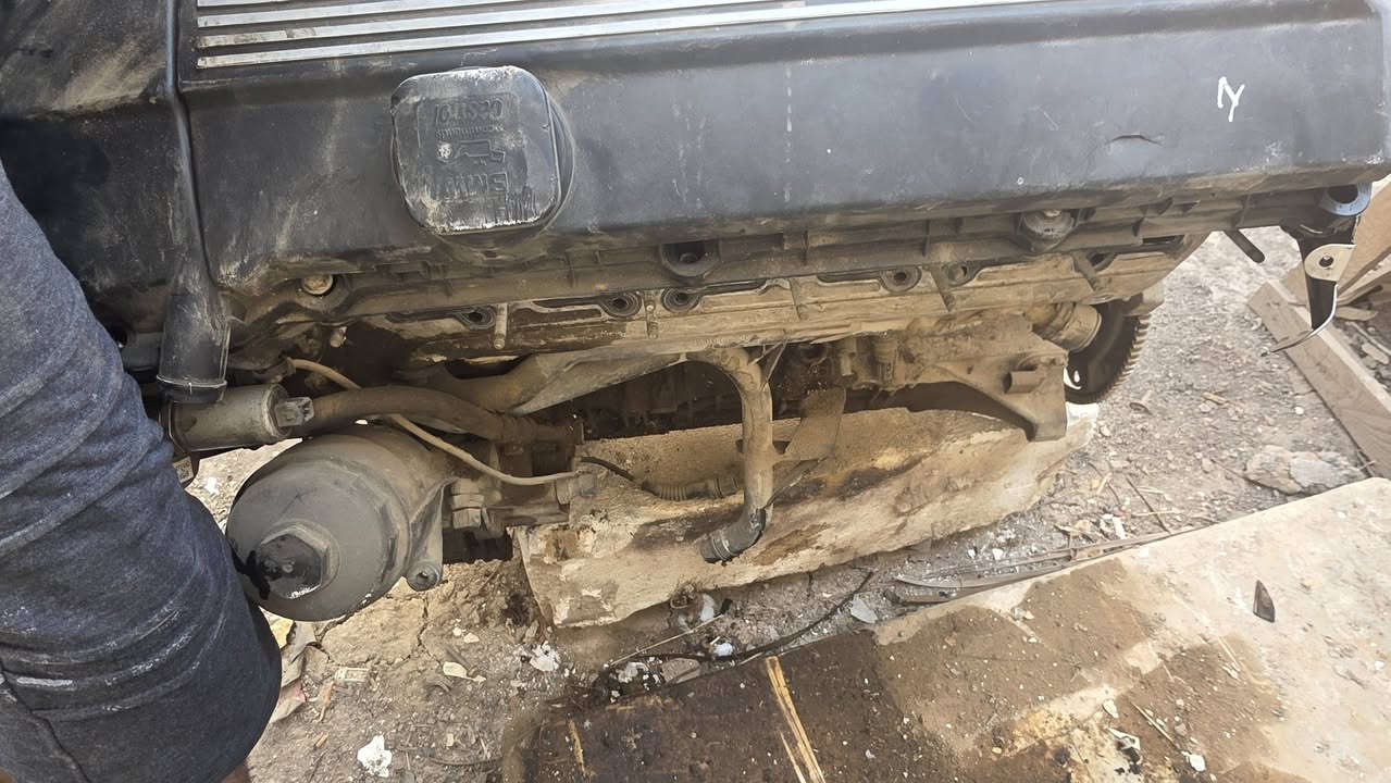 محرك 525 دبل فانوس مسكر بوشه وحده تعبانه بي كور جديد مامفتوح لا حماوه ولا شي مكاني نجف قفله ١٧٥.  ***********
