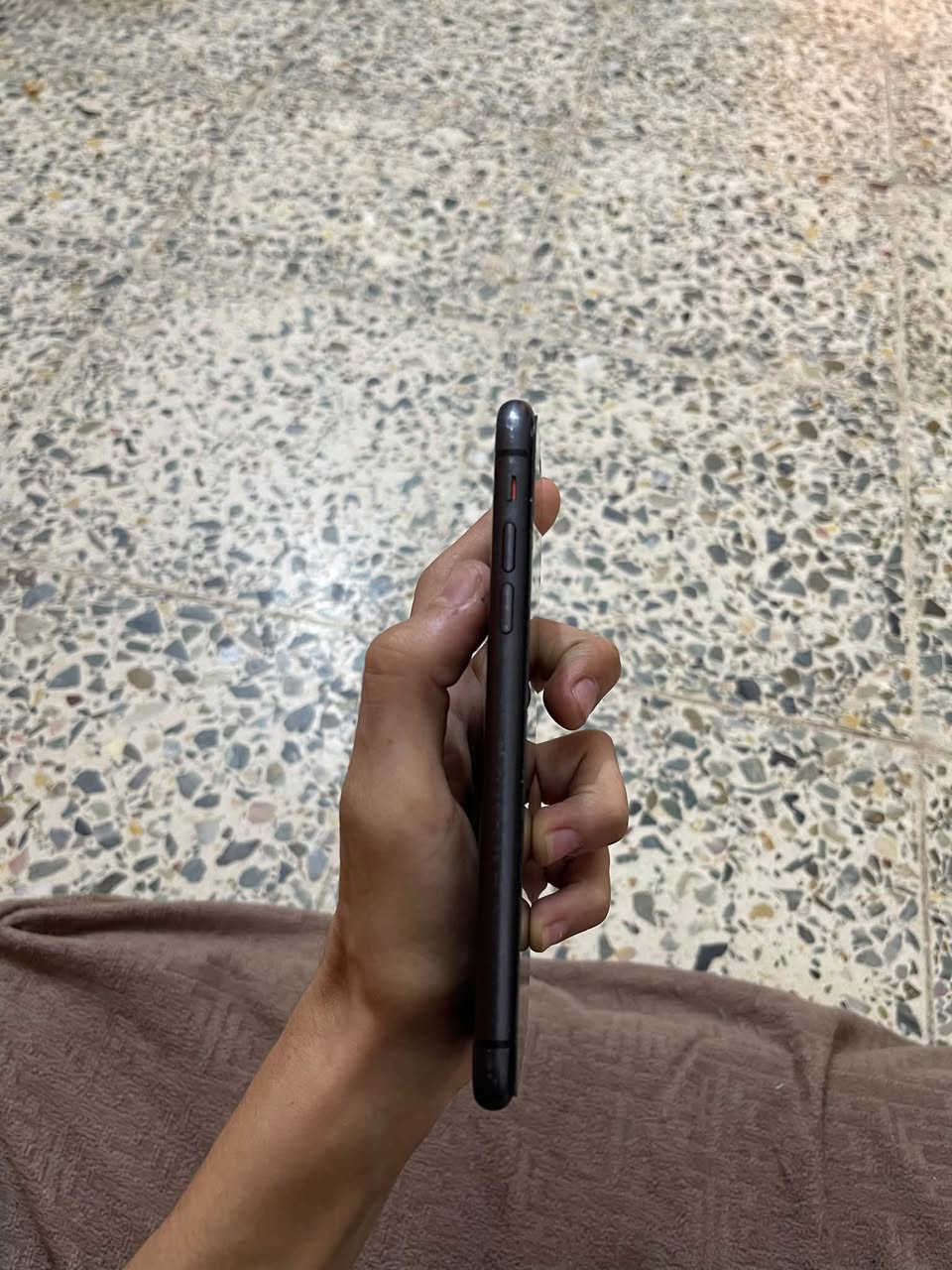 يالله ١١ عادي فول نضافة
جهاز فول نضافه 
ذاكره ١٢٨ 
بطارية ٧١
جهاز وتر بروڤ مامفتوح 
فقط بي مسج من الشركة مال أبل 
يعني شاشة نفس مال البلاد لان من الشركة 
أعيد واكرر وتر الجهاز 
للبيع أو مراوس
سعر ٢٦٠ ألف وبي مجال حك جية 
مكاني فلوجة

نص مكتوب في الصور:
- ٣:٠٨ الشاشة سجل الإصلاح الجزء الشاشة الحالة أصلية معرفة المزيد حول إصلاح الشاشة...