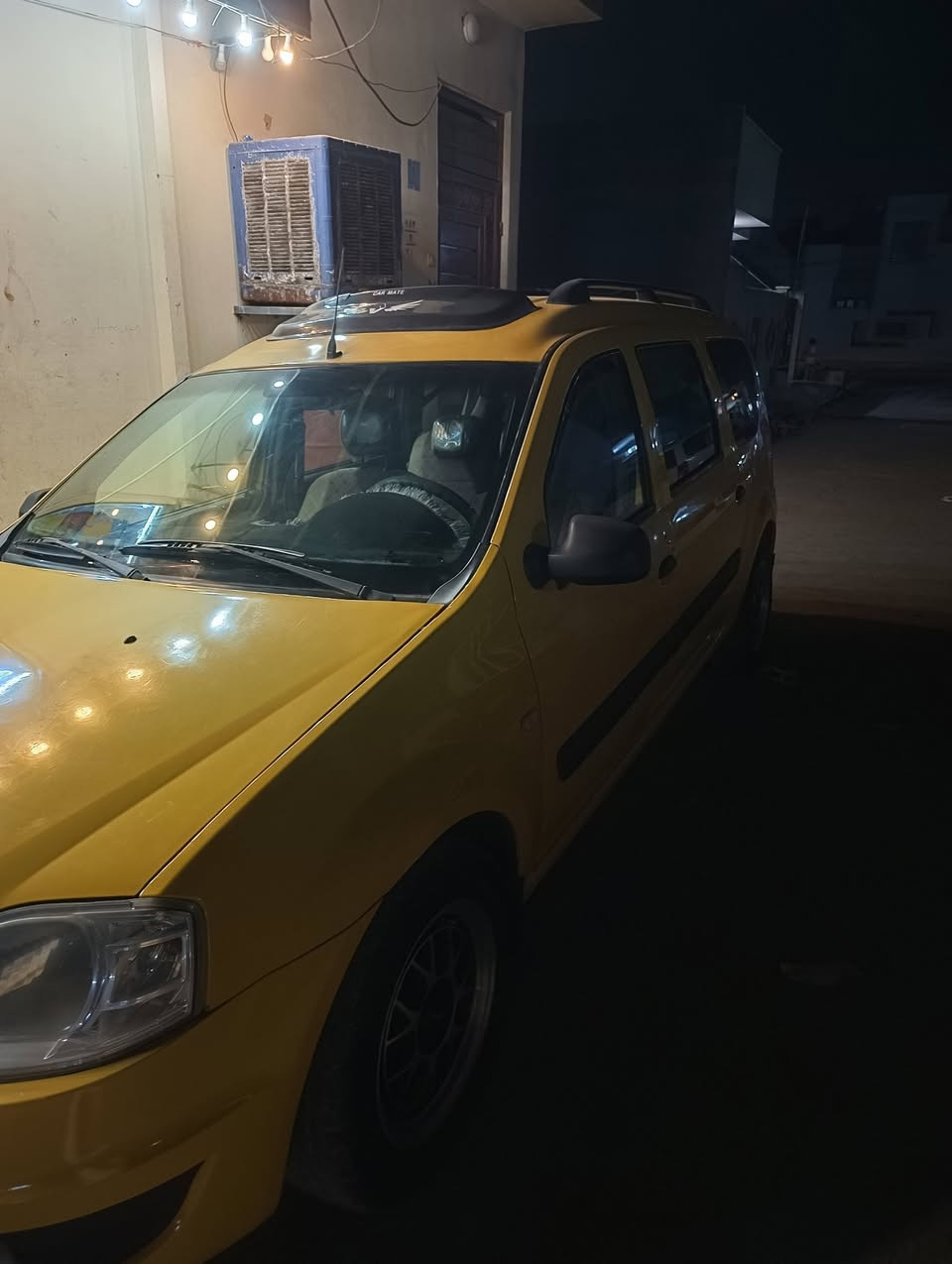 السلامو عليكم
رينو صبغ علم
محرك كير شرط 
شرط التحويل
***********
*********** 
66 بيها مجال
